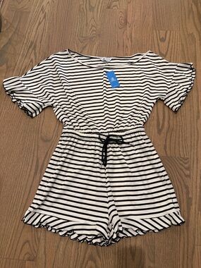 Cupshe Black & White Striped Short Sleeve Romper